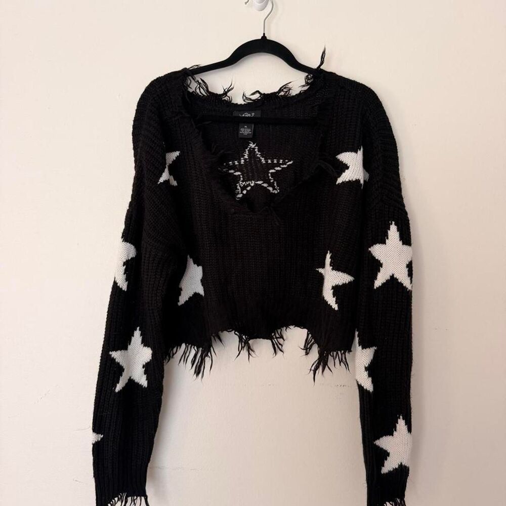 GRUNGE Hot Poppies black star print distressed crop knit sweater, XL